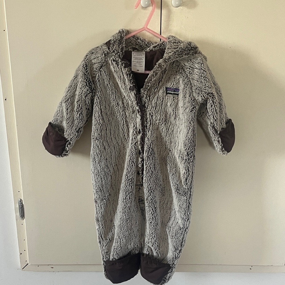 Patagonia Gray Plush Fleece Bunting